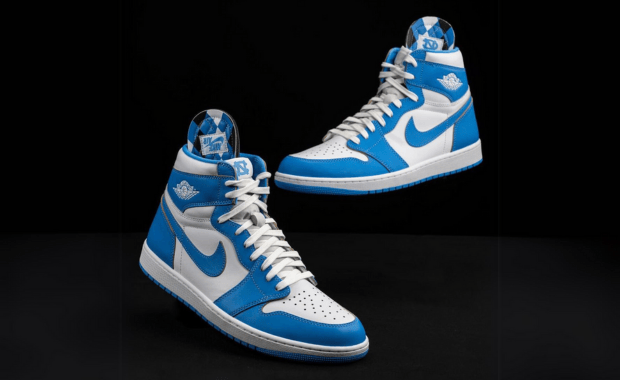 Air Jordan 1 Retro High OG UNC PE
