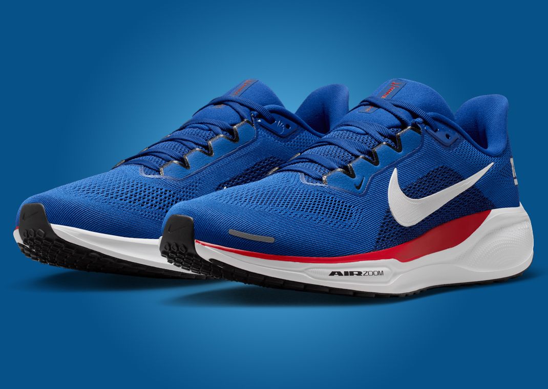 NFL x Nike Pegasus 41 New York Giants Angle