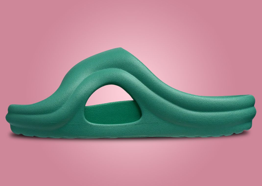SKYLRK Beach Slide Forest Medial