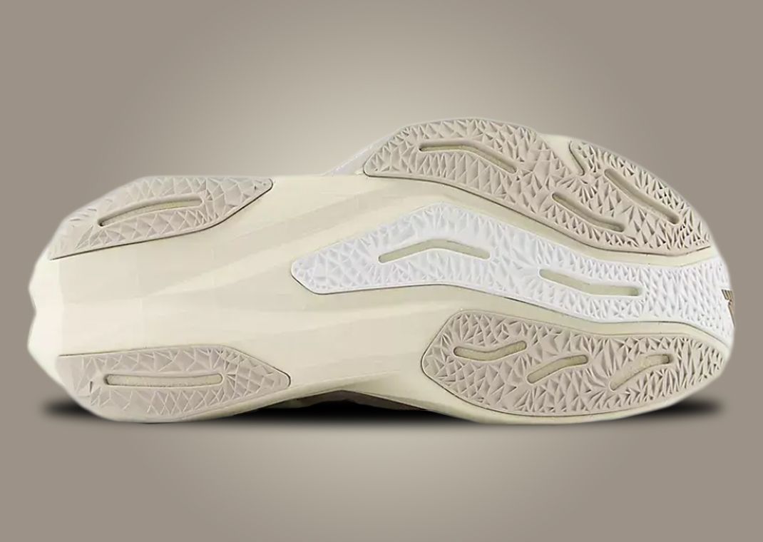 Sydney McLaughlin-Levrone x New Balance FuelCell Rebel v4 Outsole