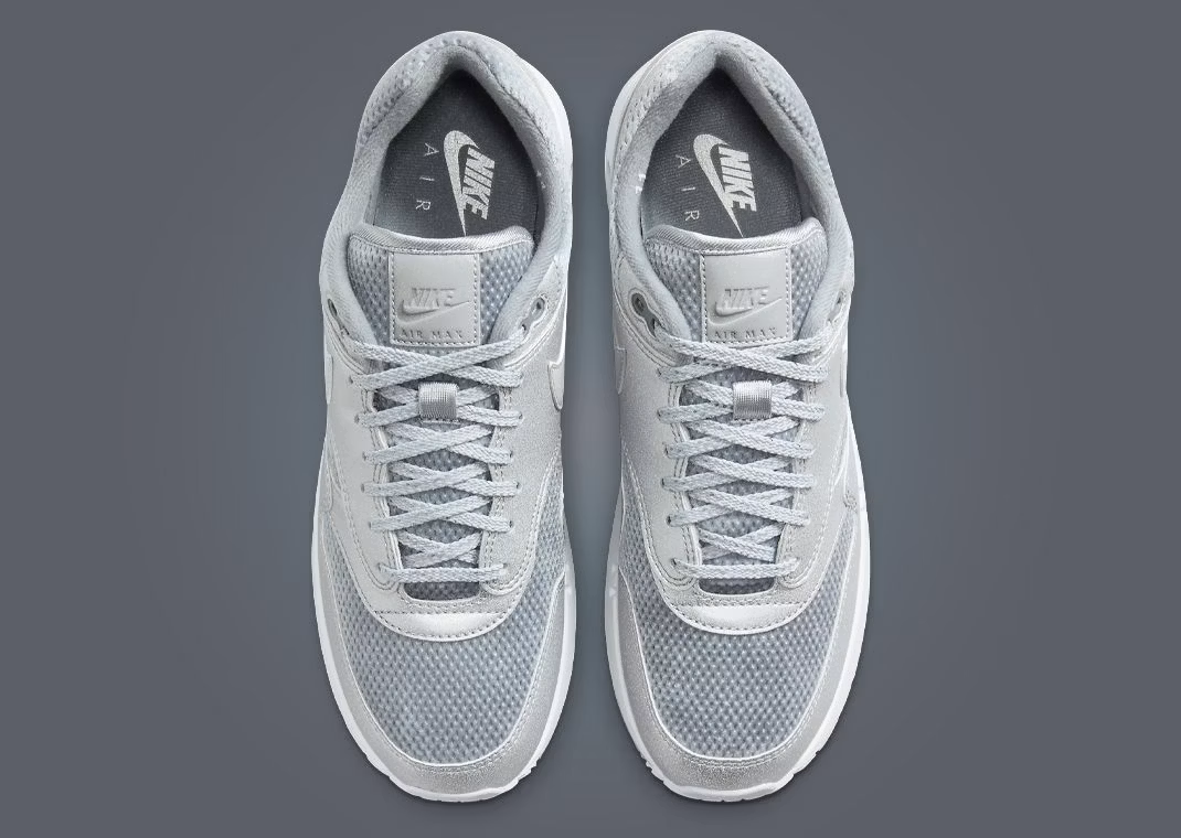 みるきぃ Metallic Silver Shines on the Nike Air Max 1 '86 Cool Grey