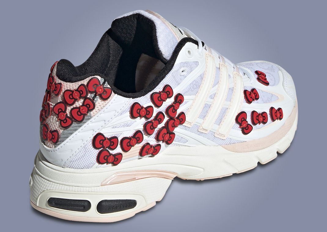 Hello Kitty x adidas Adistar Cushion (W) Heel Angle
