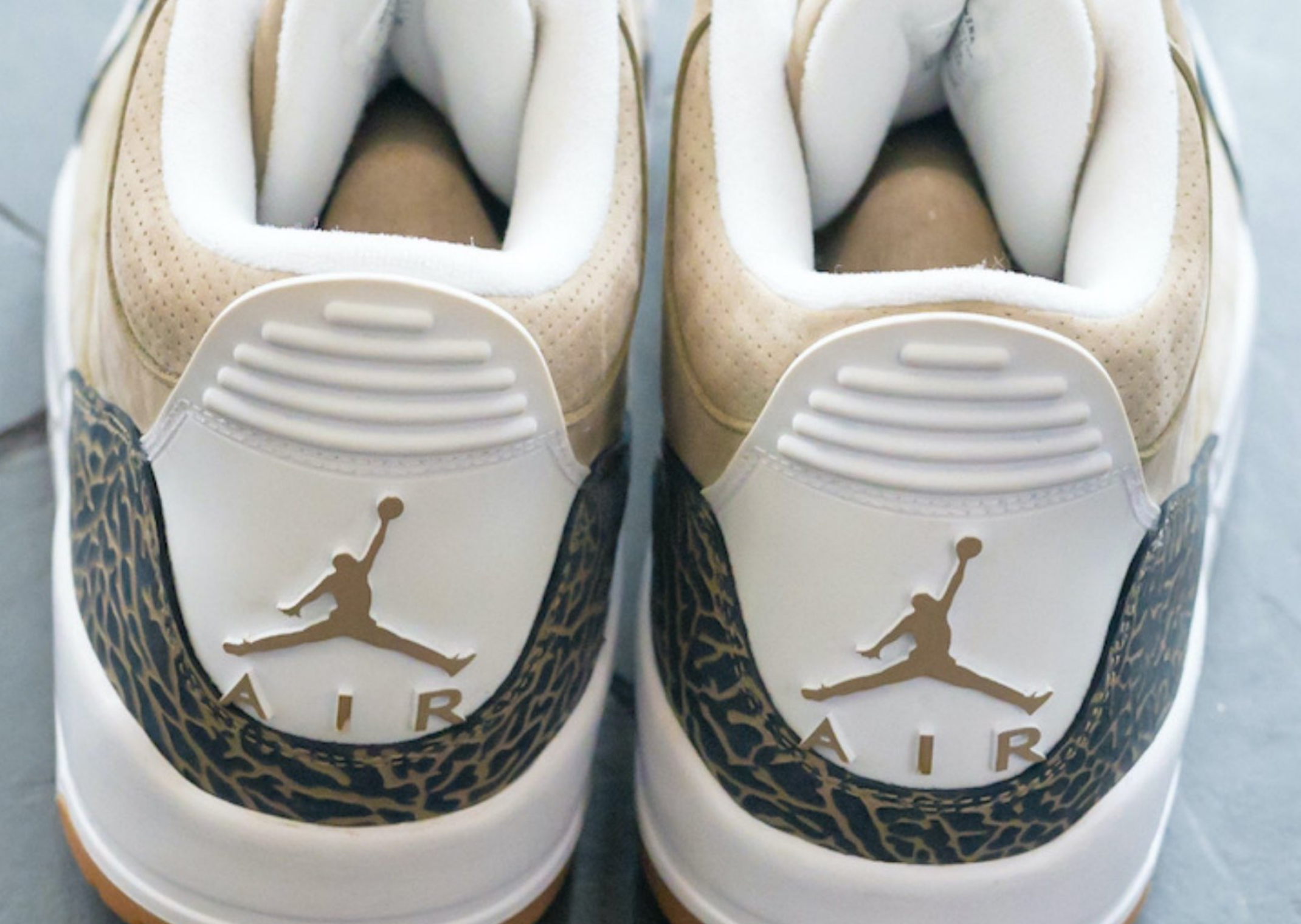 Air Jordan 3 Retro Khaki