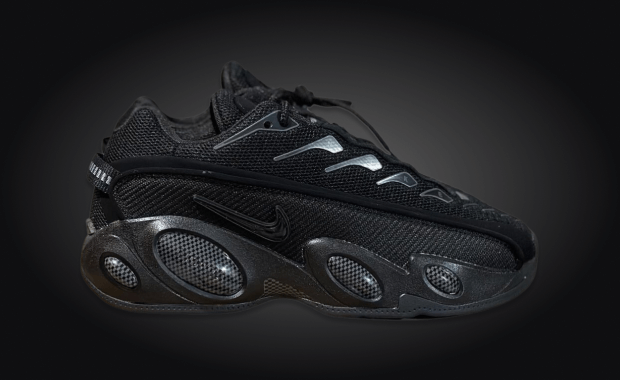 Nike NOCTA Nike×Drake 黒 Drake's Nike NOCTA Glide Gets the Triple Black Treatment