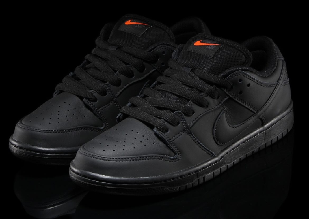 Nike SB Dunk Low ISO Triple Black