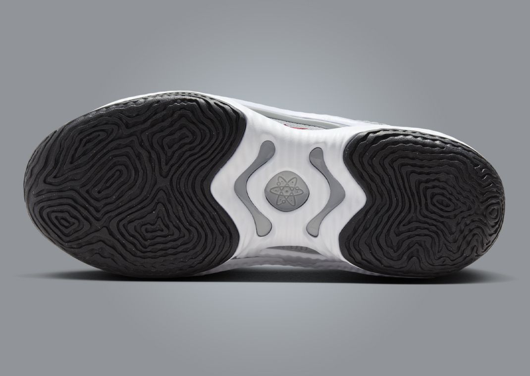 Nike Cosmic Unity 3 Silver Bullet Outsole