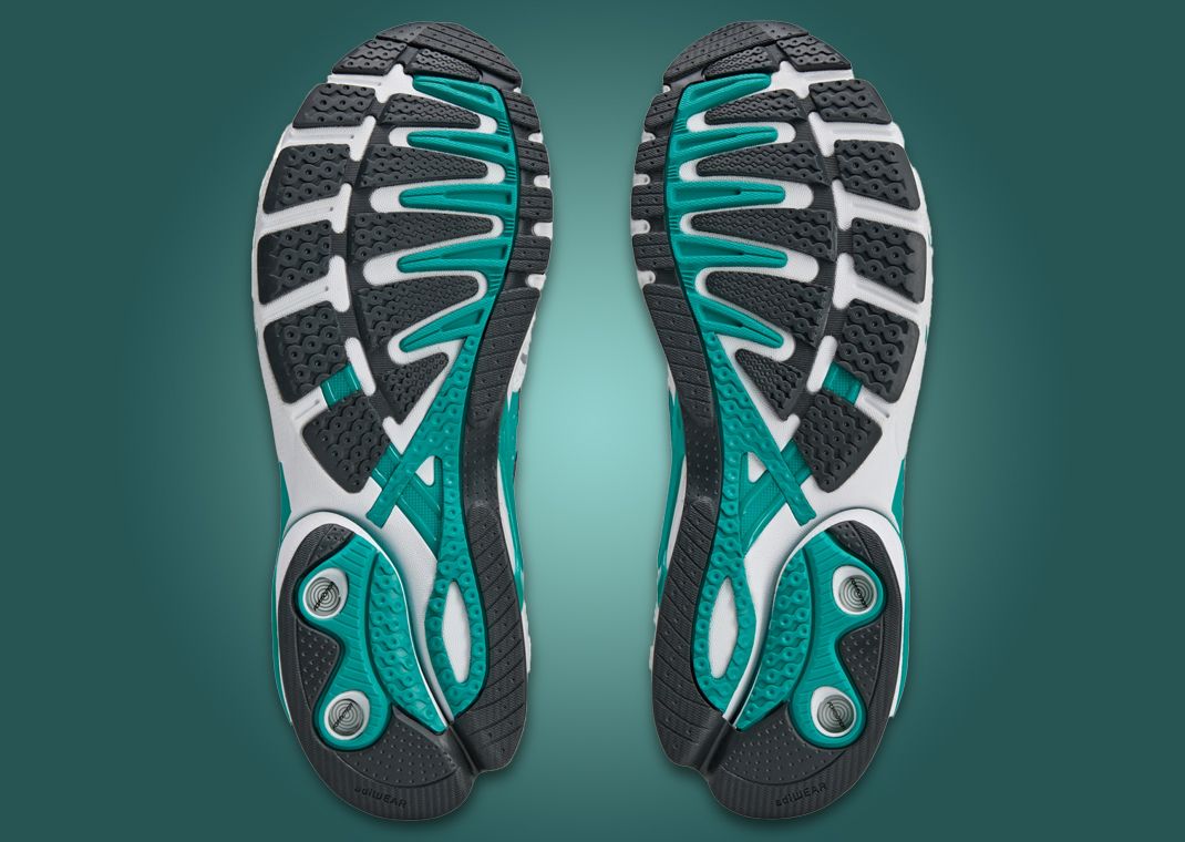 Sporty & Rich x adidas Adistar Control 5 White Green - Bottom