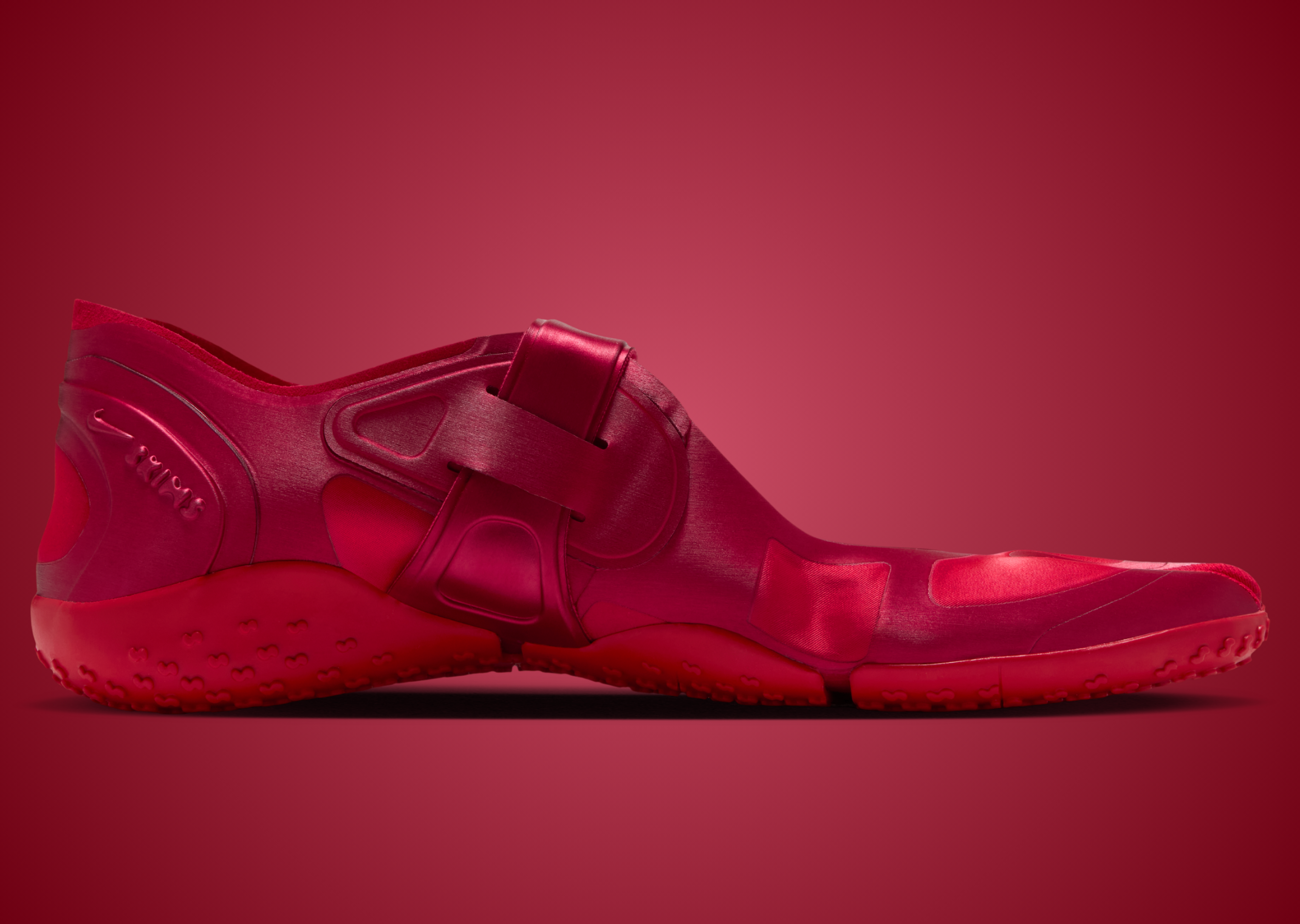 NikeSKIMS Rift Satin University Red - Medial