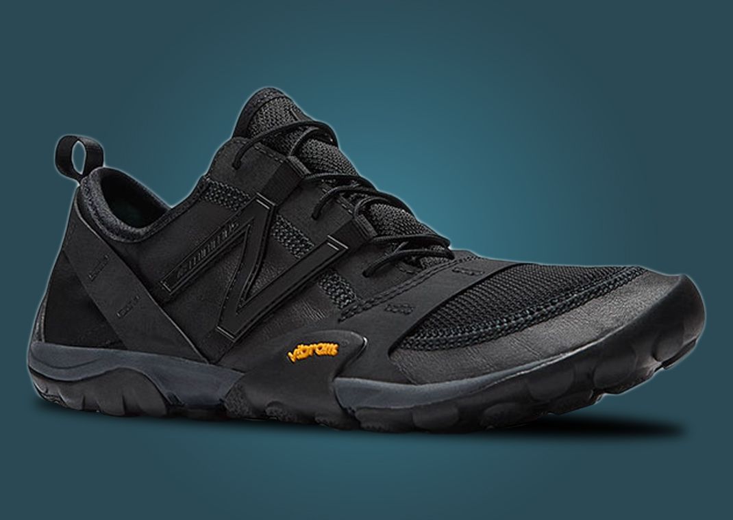 Issey Miyake x New Balance MT10 Black Angle