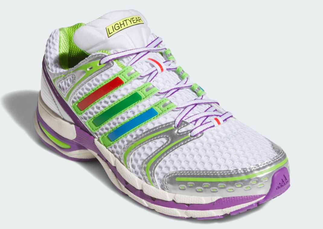 Toy Story x adidas Adistar Control 5 Buzz Lightyear - Angle