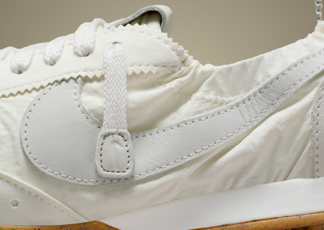Jacquemus x Nike Moon Shoe SP Soft Pearl (W) - Detail
