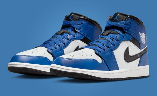 Air Jordan 1 Mid Game Royal