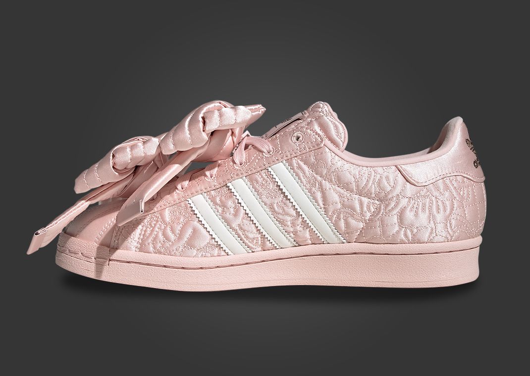 【ADIDAS】JQ4303 ADIDAS X CAROLINE HU SUPERSTAR W Adidas x CAROLINE HU Superstar Sneakers | Pink | FARFETCH