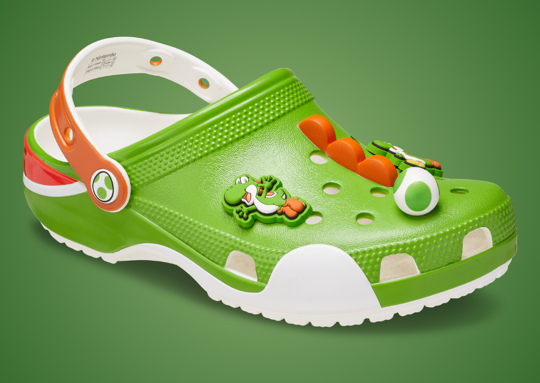 Nintendo x Crocs Classic Clog Yoshi - Angle