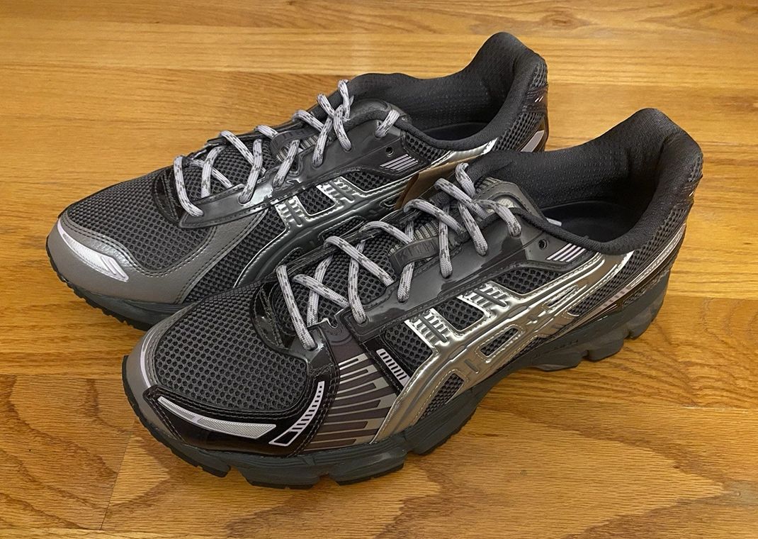 Kith x Asics Gel-Kayano 12.1 Tornado Pure Silver Angle