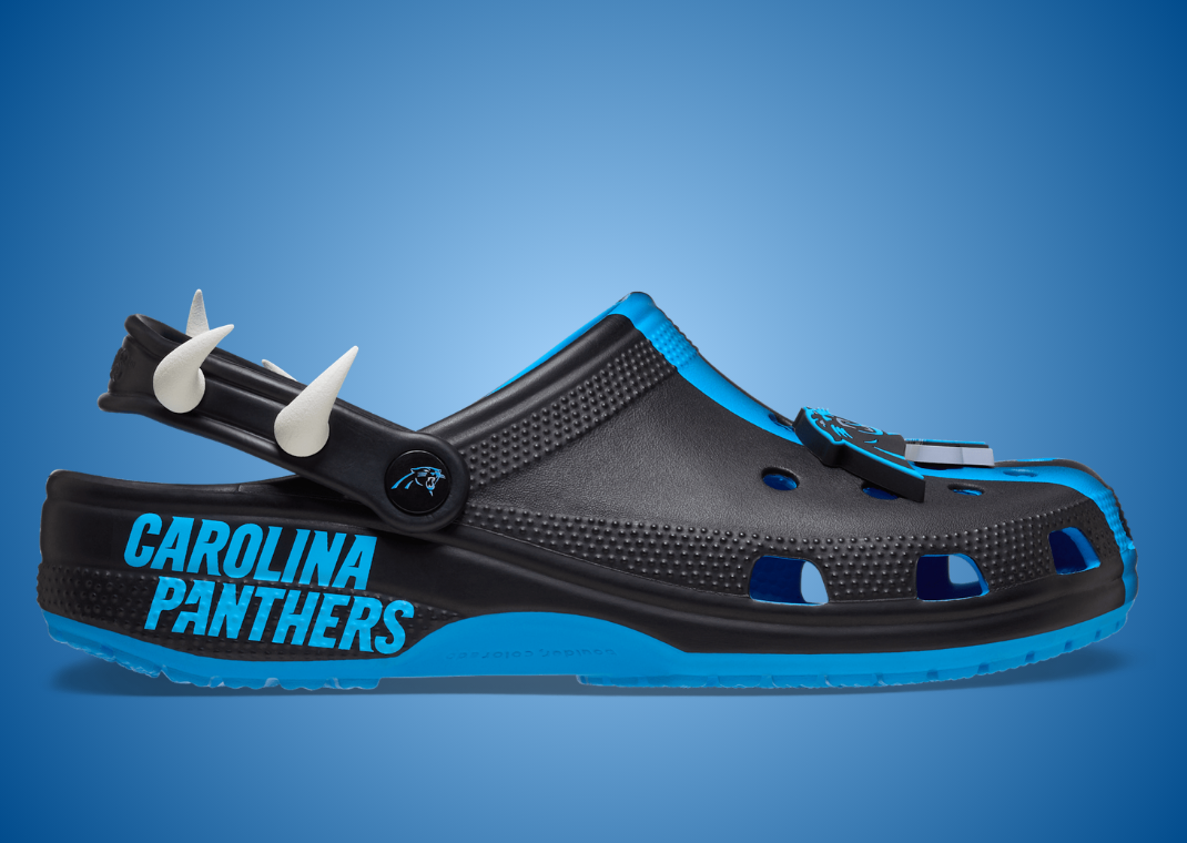 NFL x Crocs Classic Clog Carolina Panthers - Lateral