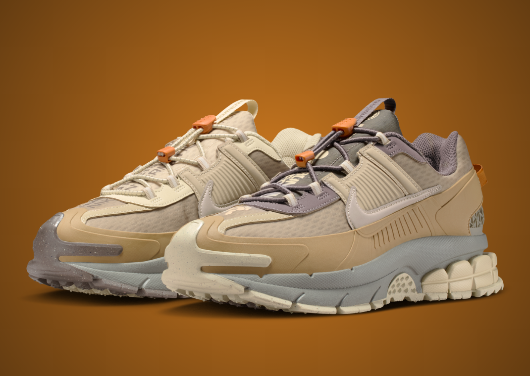 Nike Vomero 5 Roam Running Poets - Angle