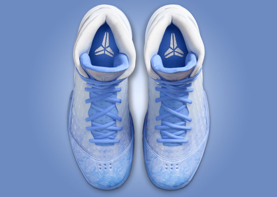 Nike Kobe 3 Protro Christmas Top