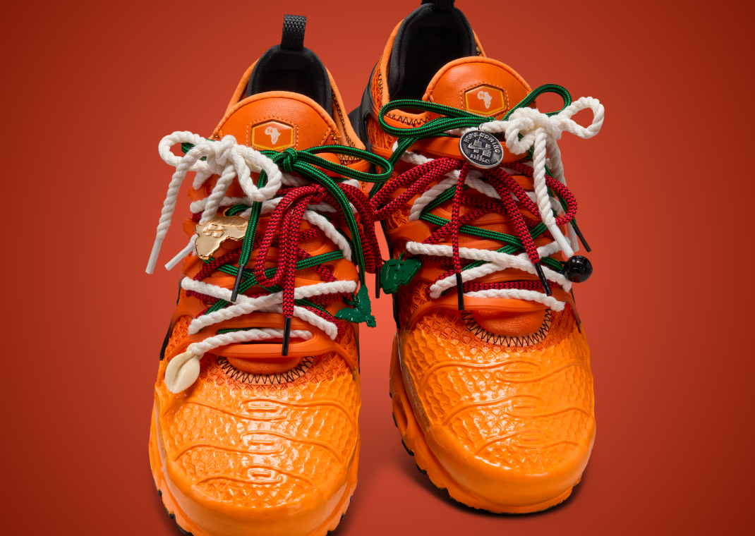 Homecoming x Nike Air Max Safety Orange - Pair