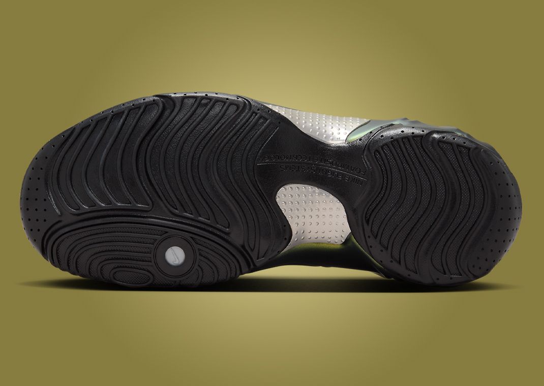 Nike Clogposite Metallic Gold Outsole