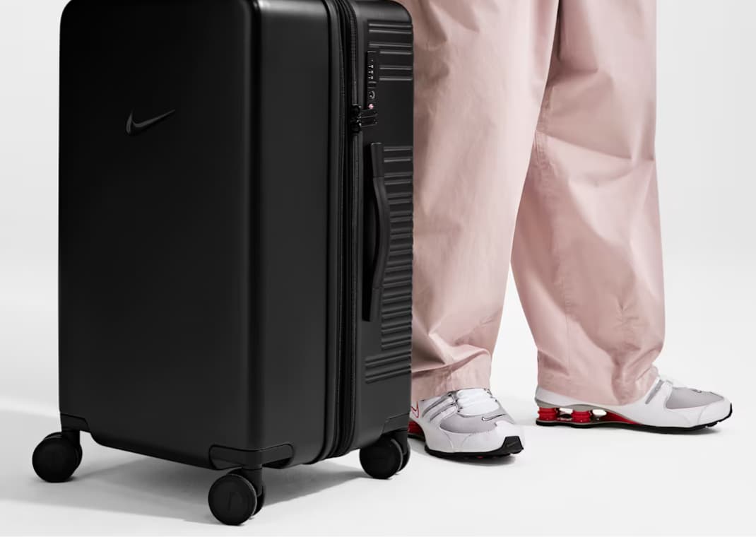Nike Medium Checked Luggage 26" Hardshell (96L)