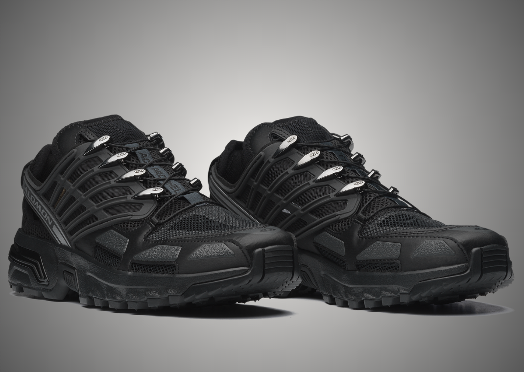 Salomon ACS Pro Shell Triple Black - Angle