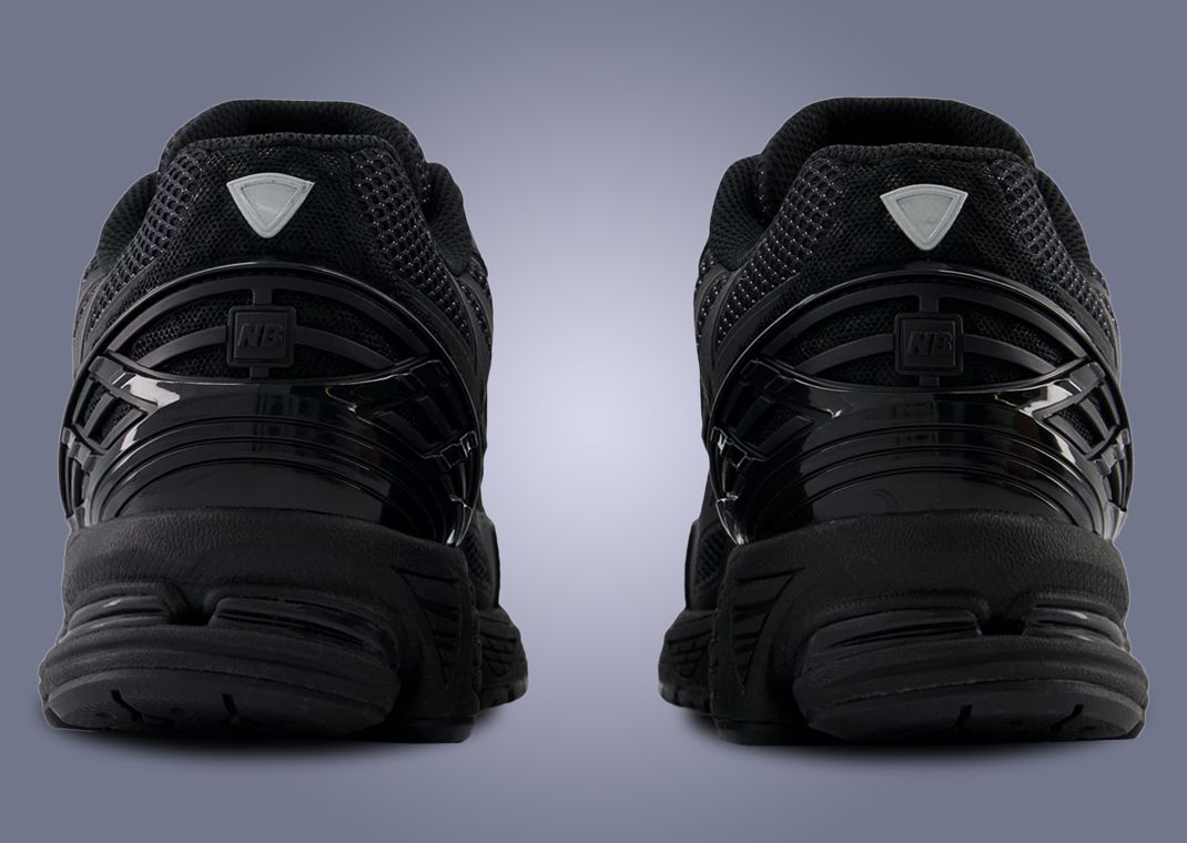 New Balance 1906W Black Heel