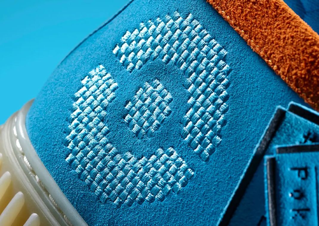 Pokemon x Clarks Originals Torhill Squirtle Pokeball Detail