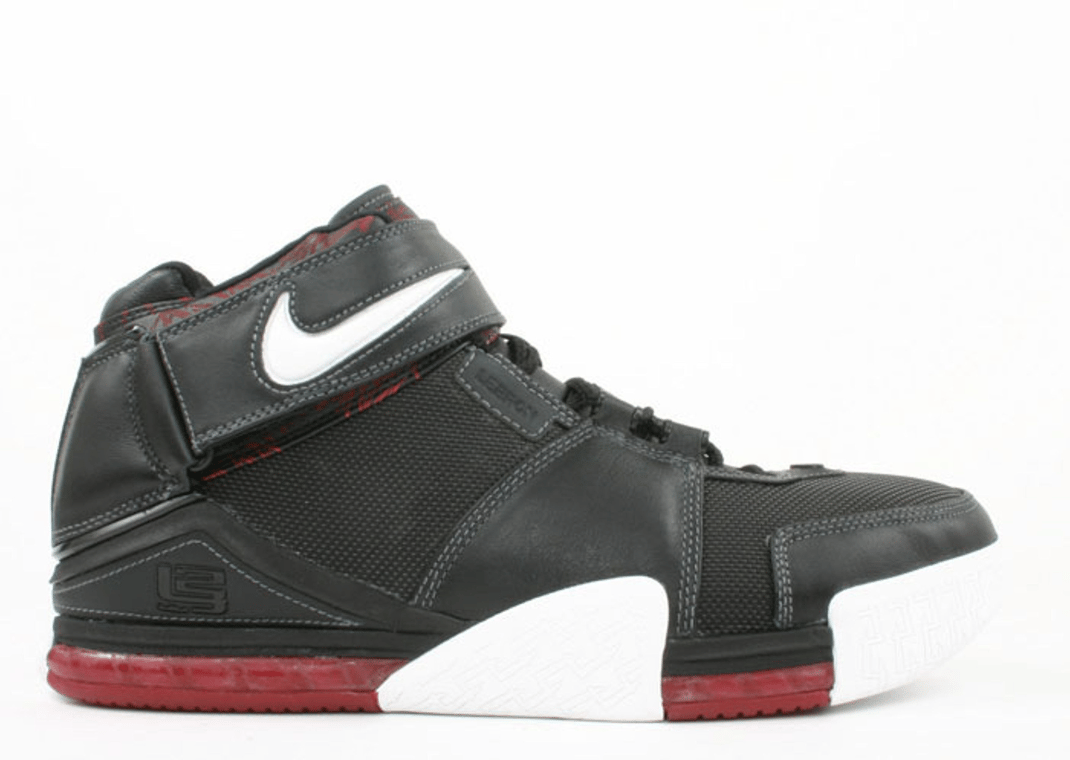 Nike LeBron 2