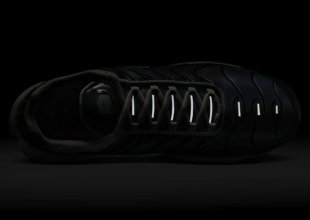 Nike Air Max Plus Holographic 3M Top
