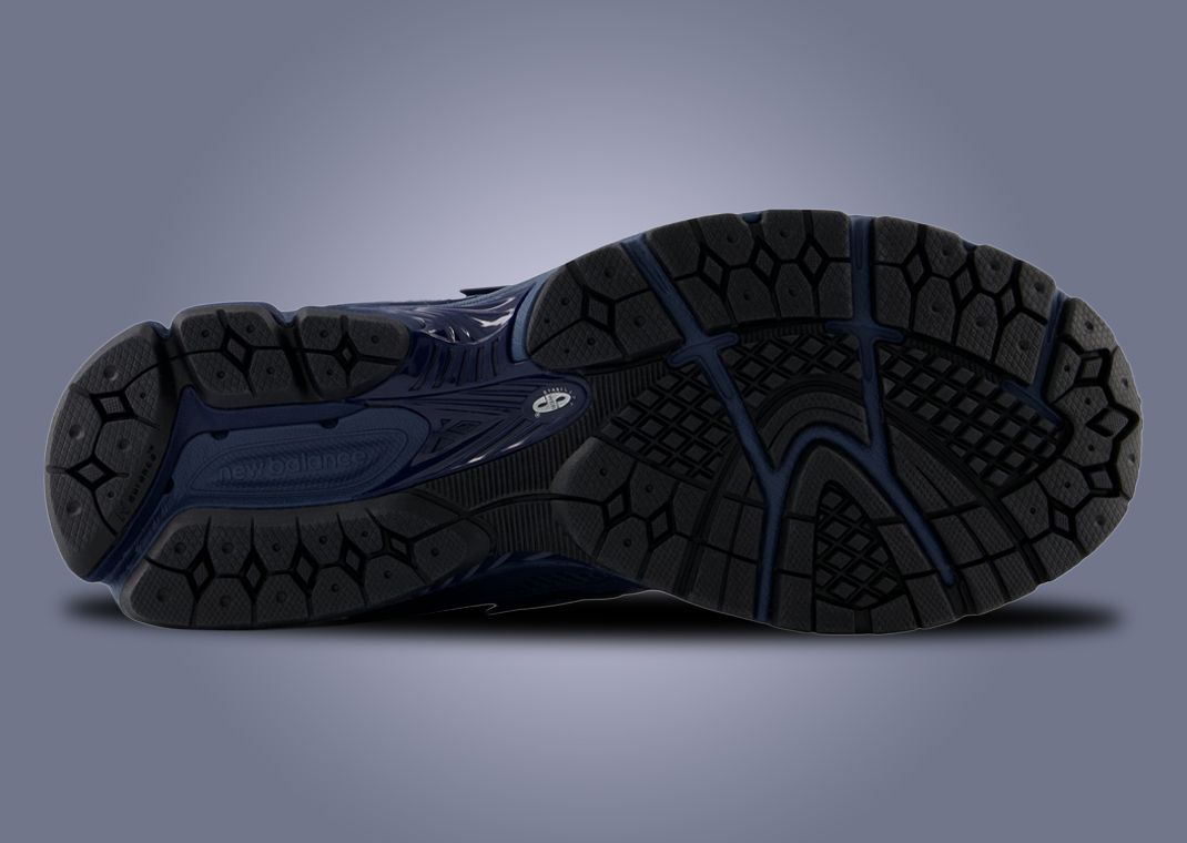 New Balance 1906W Navy Outsole