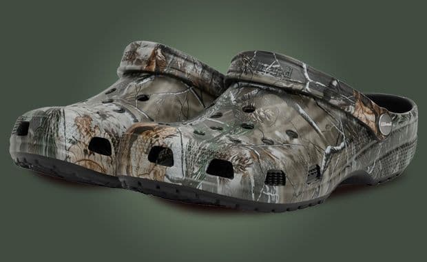 JJJJound x Crocs Classic Clog Realtree Camo