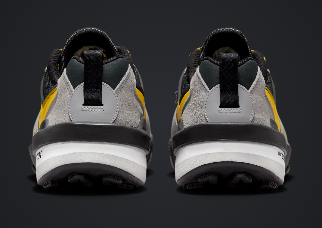sacai x Nike Zegamadome SP Cream Black Yellow Heel