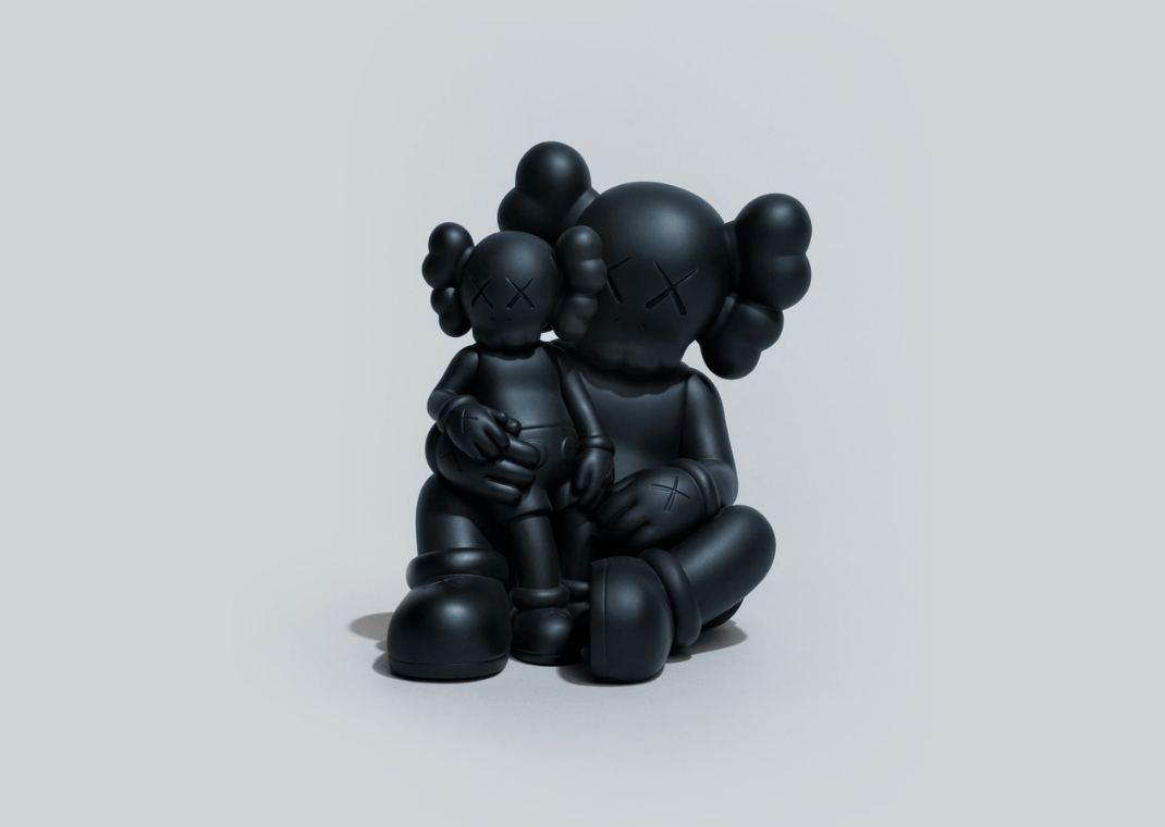 キャラクターグッズ KAWS HOLIDAY CHANGBAI MOUNTAIN SNOW GLOB kaws-holiday-changbai-mountain