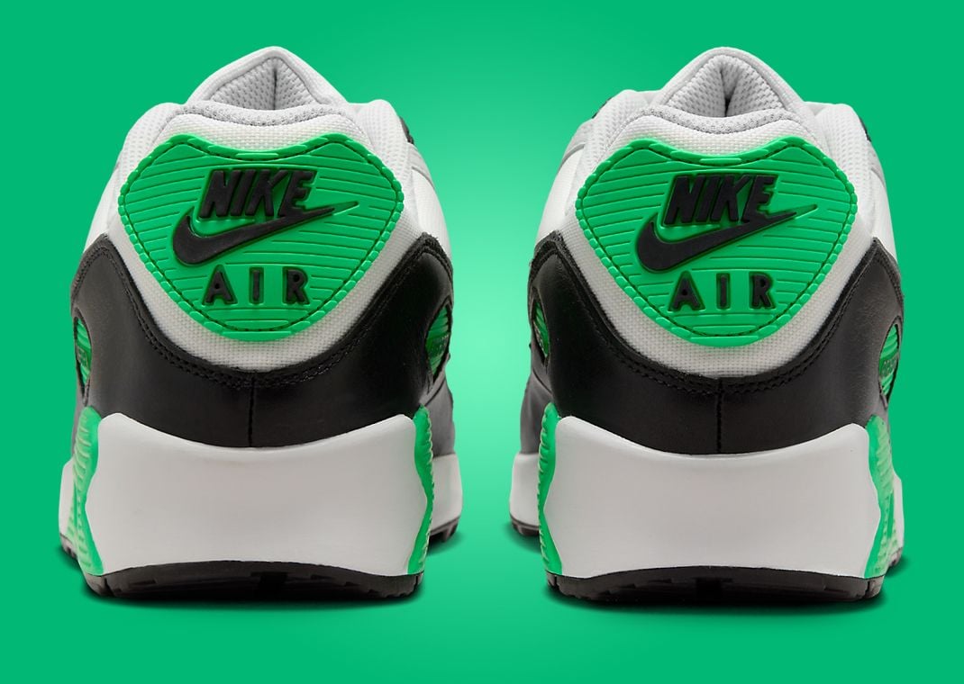 NIKE★AIR MAX 90 GORE-TEX★SUMMIT WHITE/LUCKY GREEN The Nike Air Max 90 Gore-Tex Lucky Green Releases January 2024