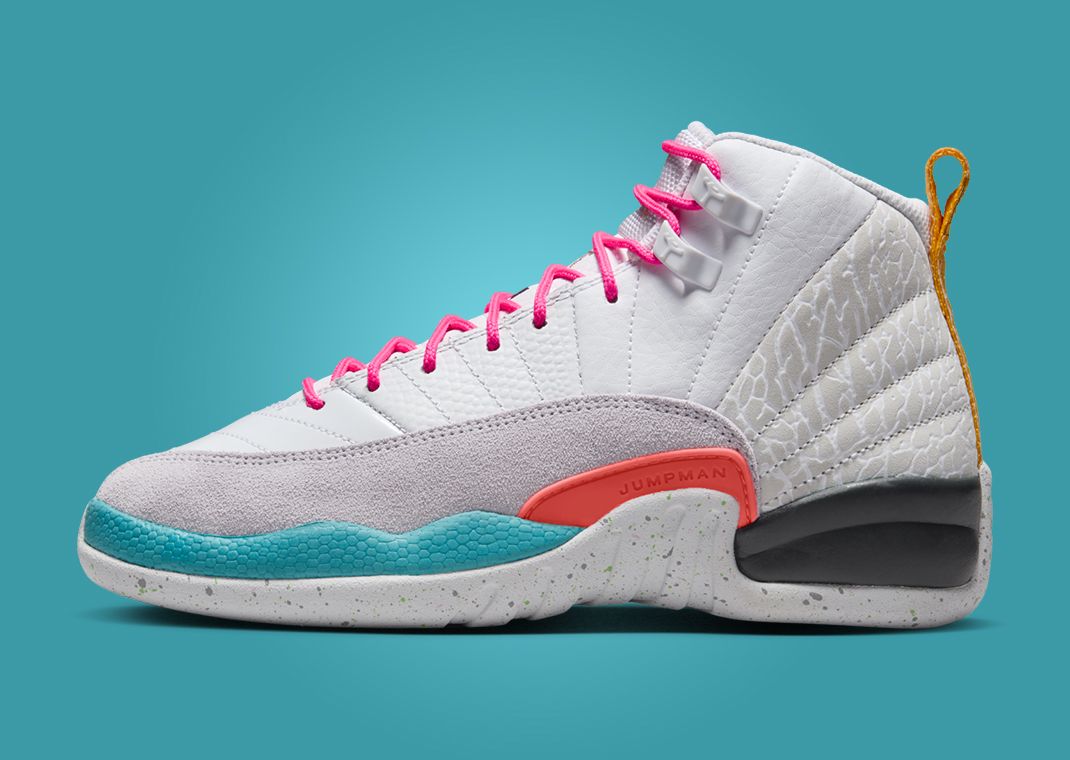 Air Jordan 12 Retro White Vapor Green (GS) Lateral
