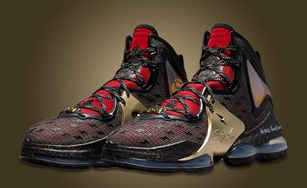 Official Look Nike LeBron 19 Doernbecher