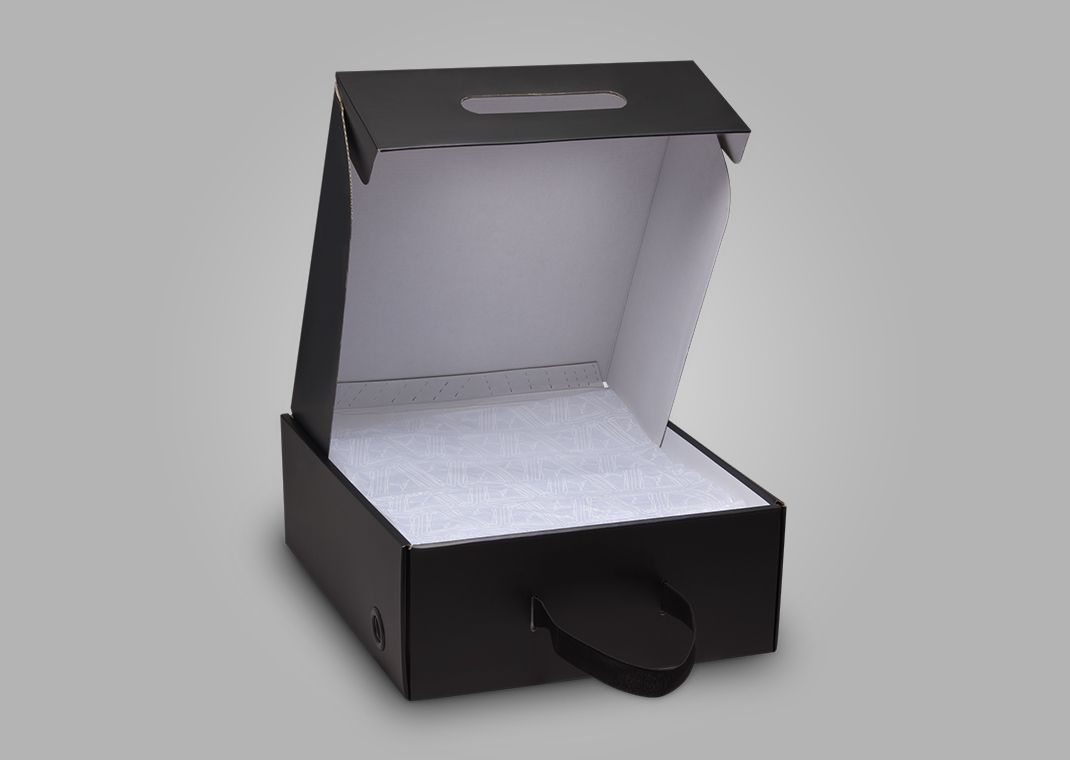 Air Jordan 1 Brooklyn Boot Triple White (W) Packaging Open