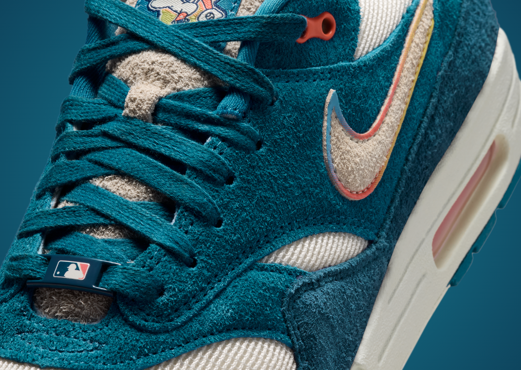 Nike Air Max 1 Brewers City Connect Detail