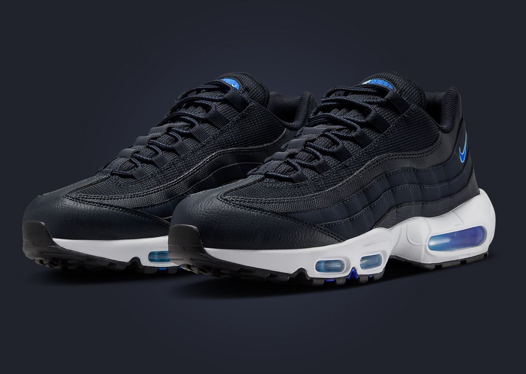 Nike Air Max 95 Dark Obsidian Racer Blue Angle