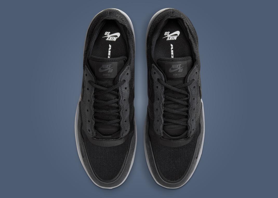 Nike SB PS8 Black Top