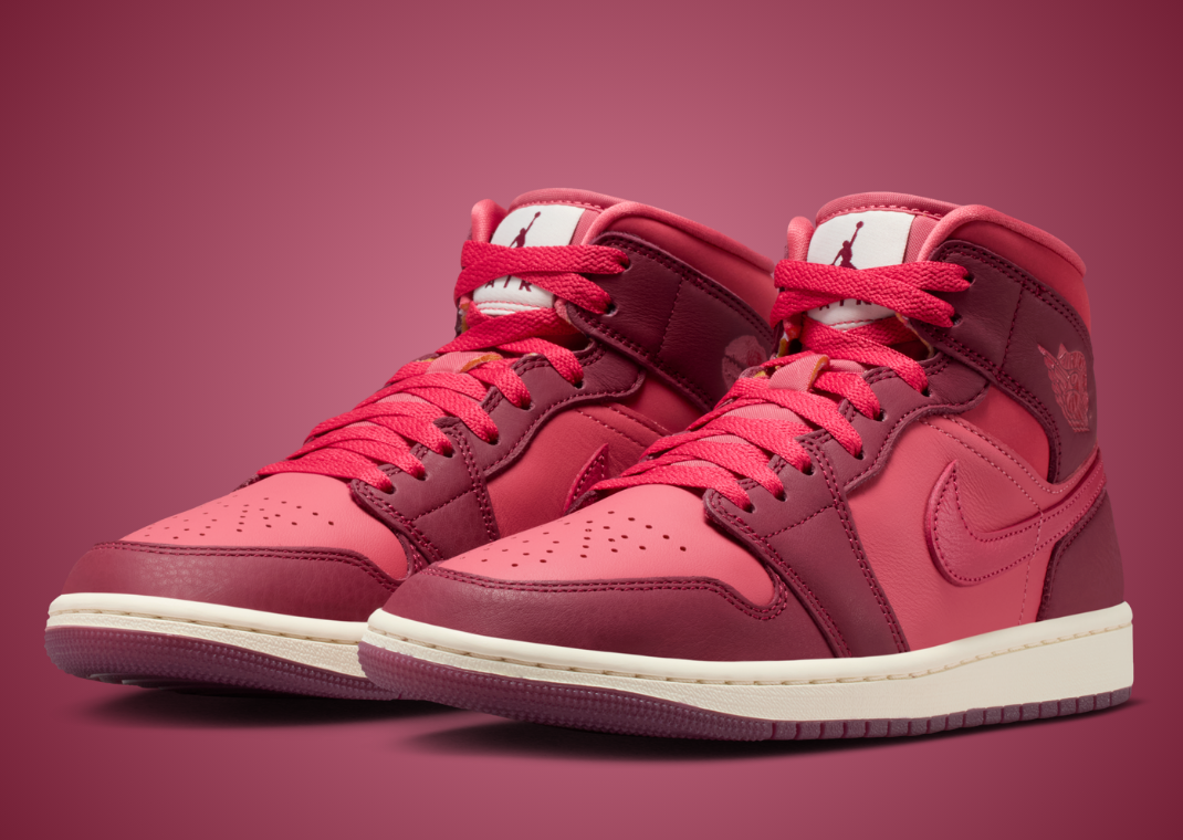 Air Jordan 1 Mid SE Valentine’s Day (W) - Angle