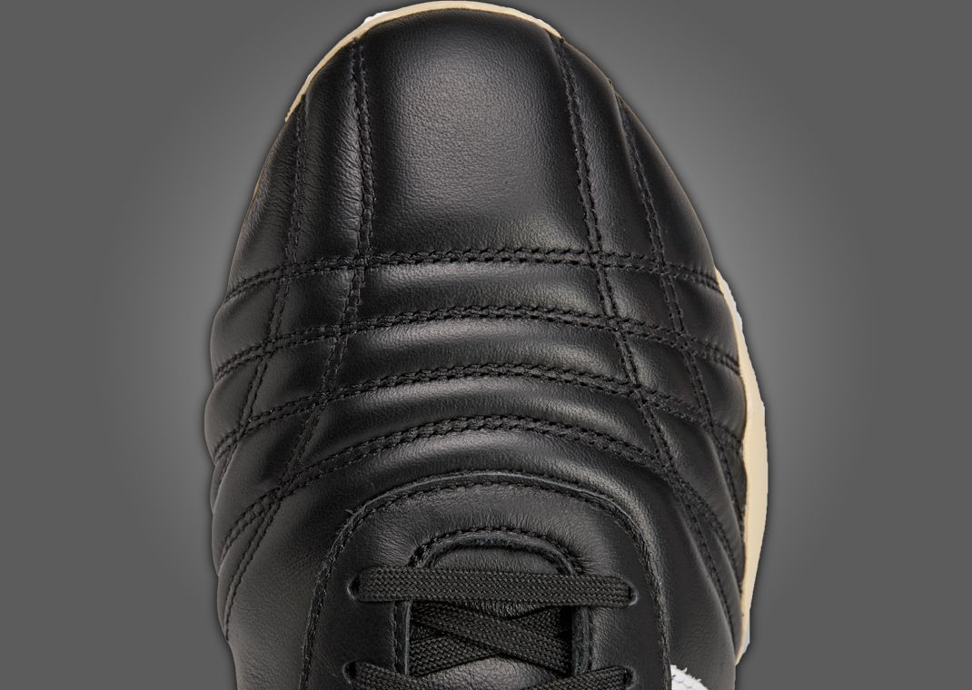 Brain Dead x adidas Taekwondo Black White - Toe Detail