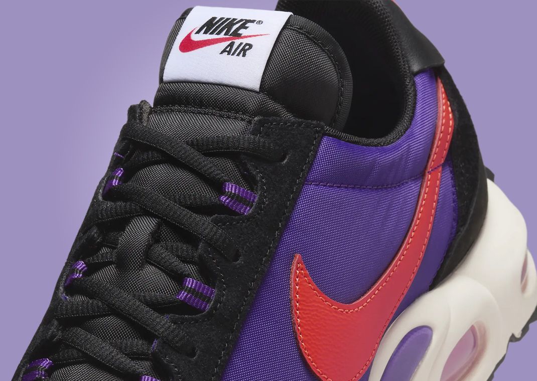 Nike Air Max Waffle SP Voltage Purple Tongue Detail