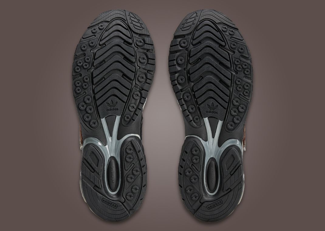SFTM x adidas Adistar Cushion Core Black Dark Brown OUtsole