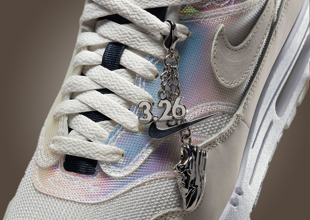 Nike Air Max 1 "City Of Light" (W)