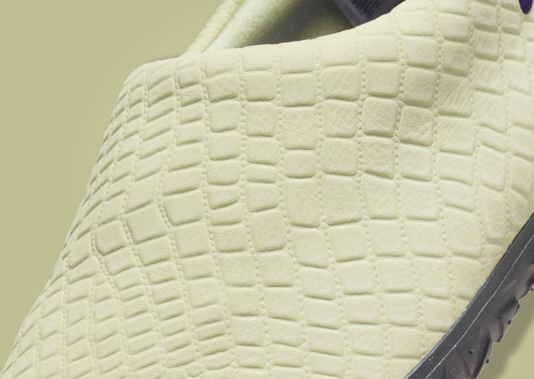 Nike ACG Moc Premium Olive Aura Detail