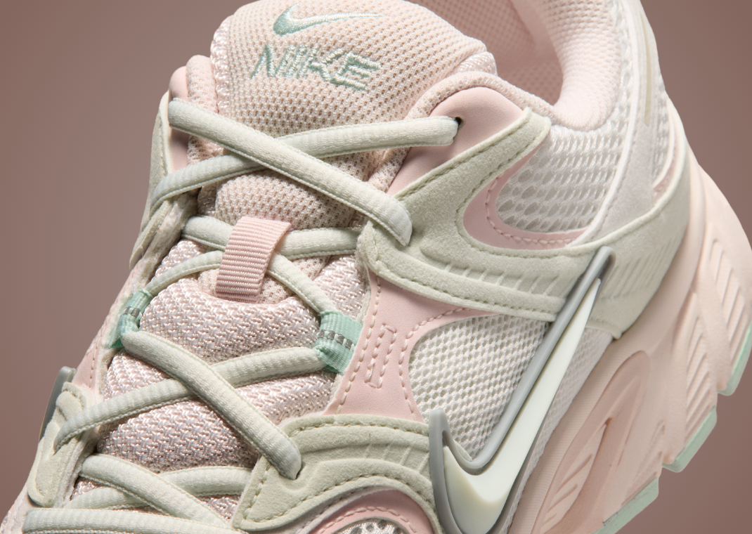 Jaide x Nike V5 RNR Light Soft Pink Detail
