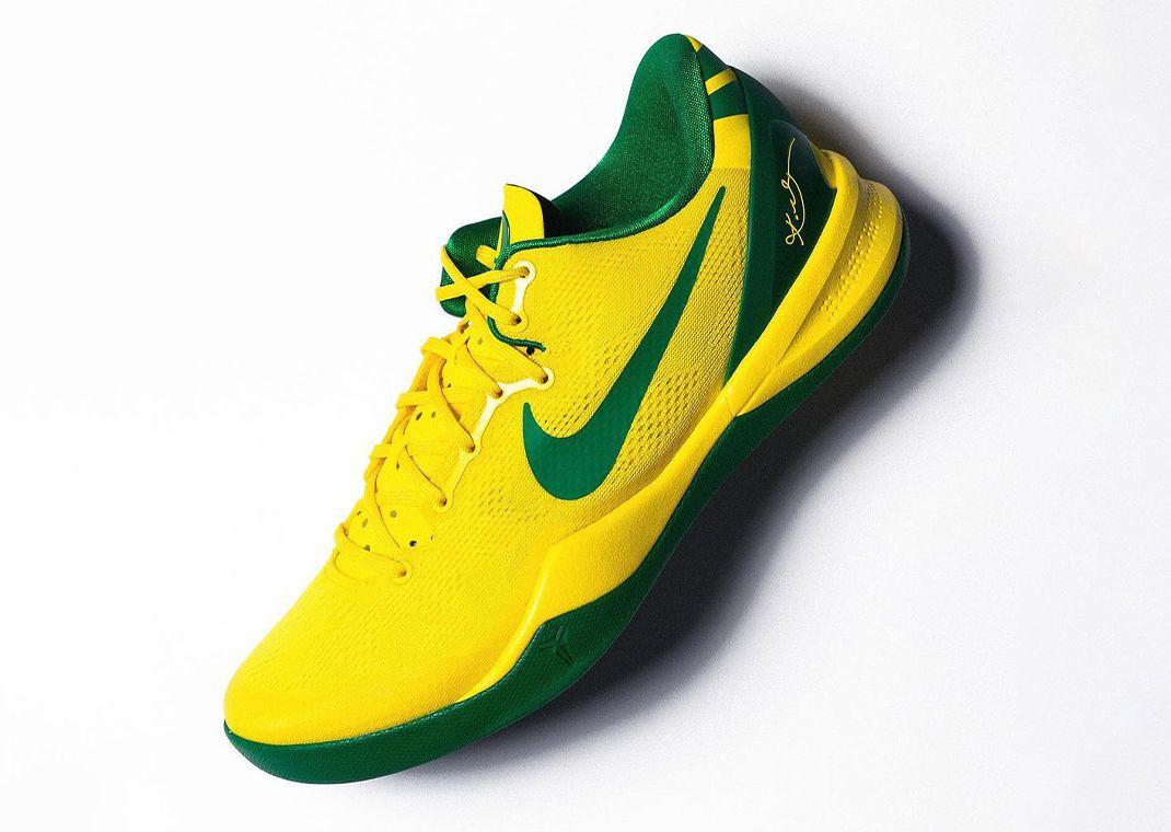 The Oregon Ducks Showcase Multiple Nike Kobe 8 Protro PEs