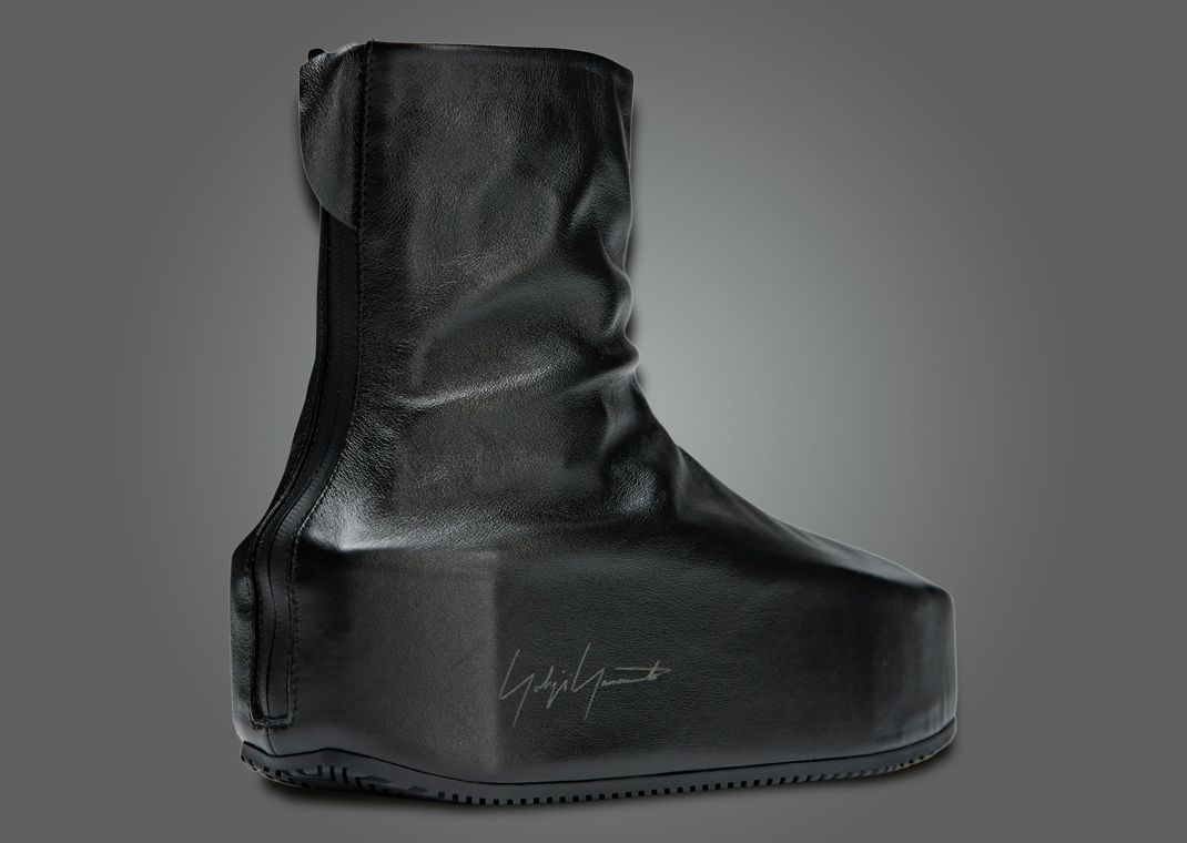 ★Adidas Y-3 KYASU Oversized Boots★ adidas and @yohjiyamamotoofficial have introduced the Y-3